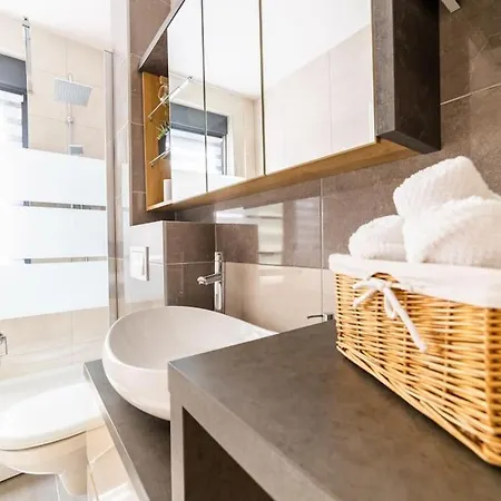 Apartman Lux Self Check-In Virovitica Exterior photo