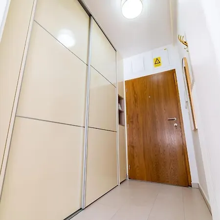 Apartman Lux Self Check-In Virovitica Exterior photo