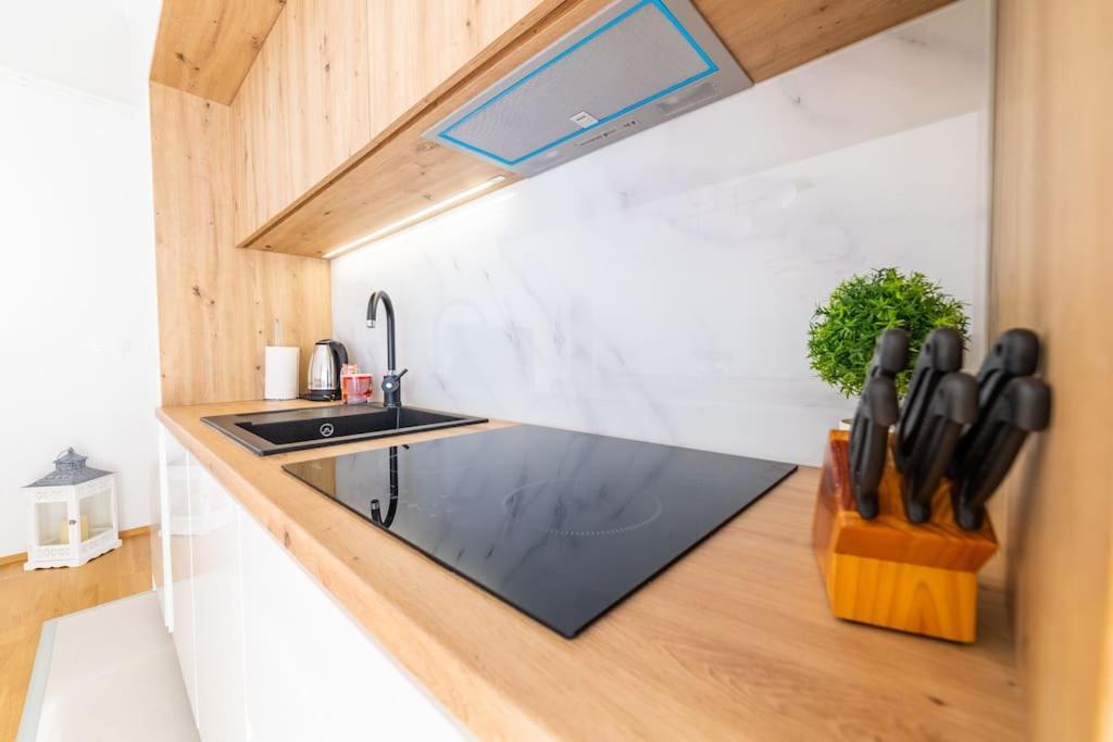 Lux Self Check-in Apartment *