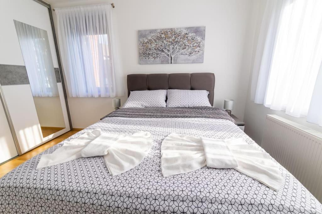 Lux Self Check-in Apartment *