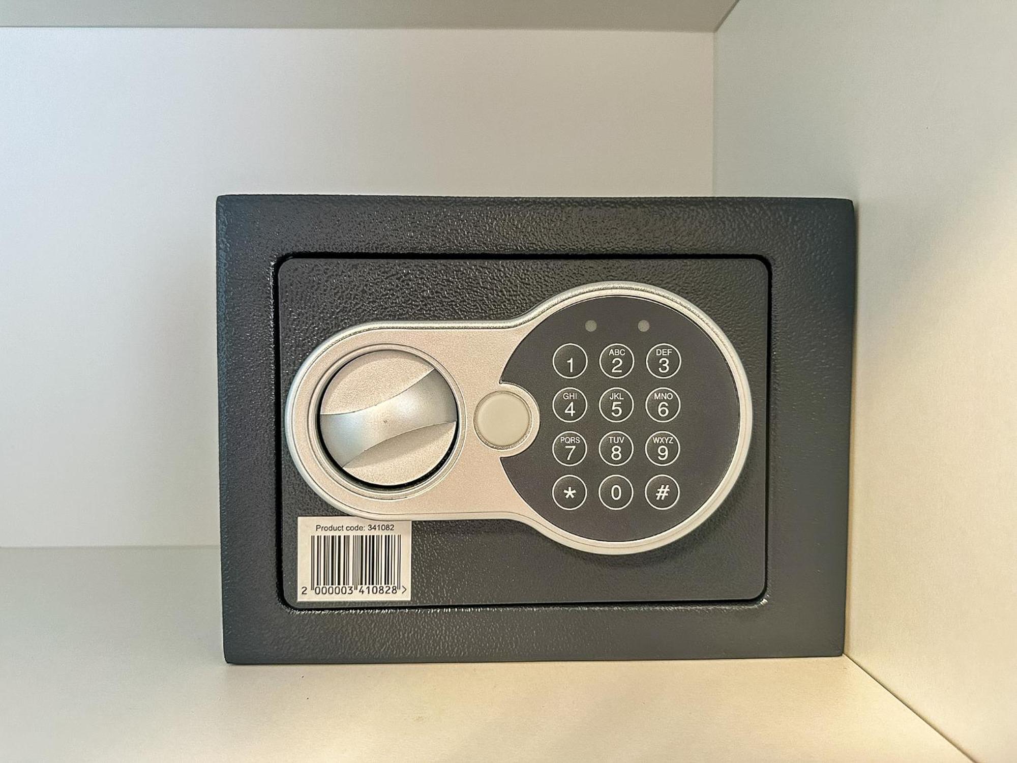 Lux Self Check-in Apartment