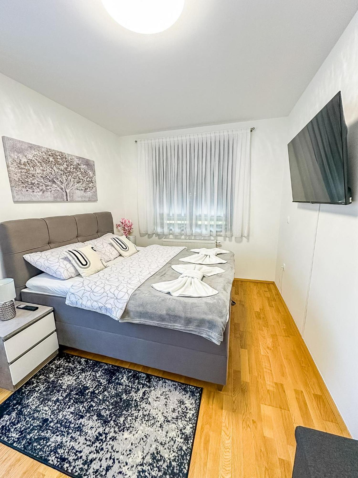 Apartment Lux Self Check-in Virovitica